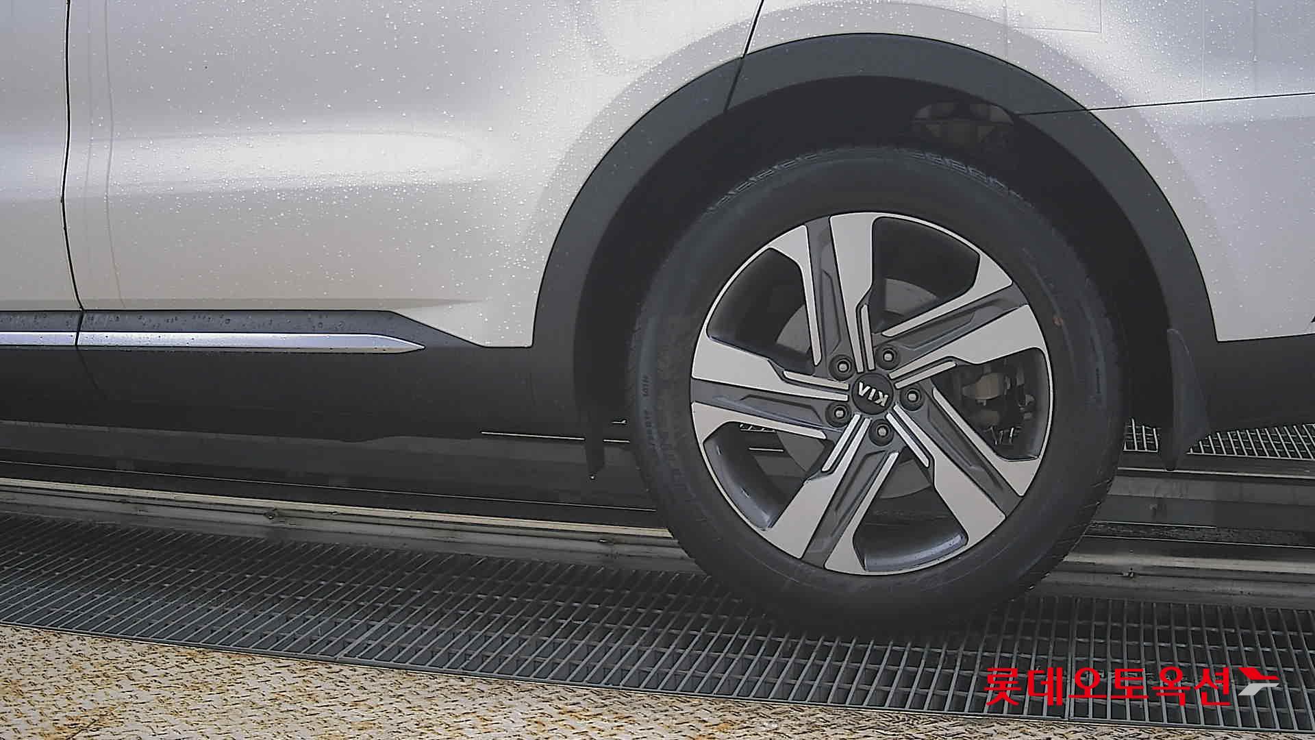 Kia Sorento - 26