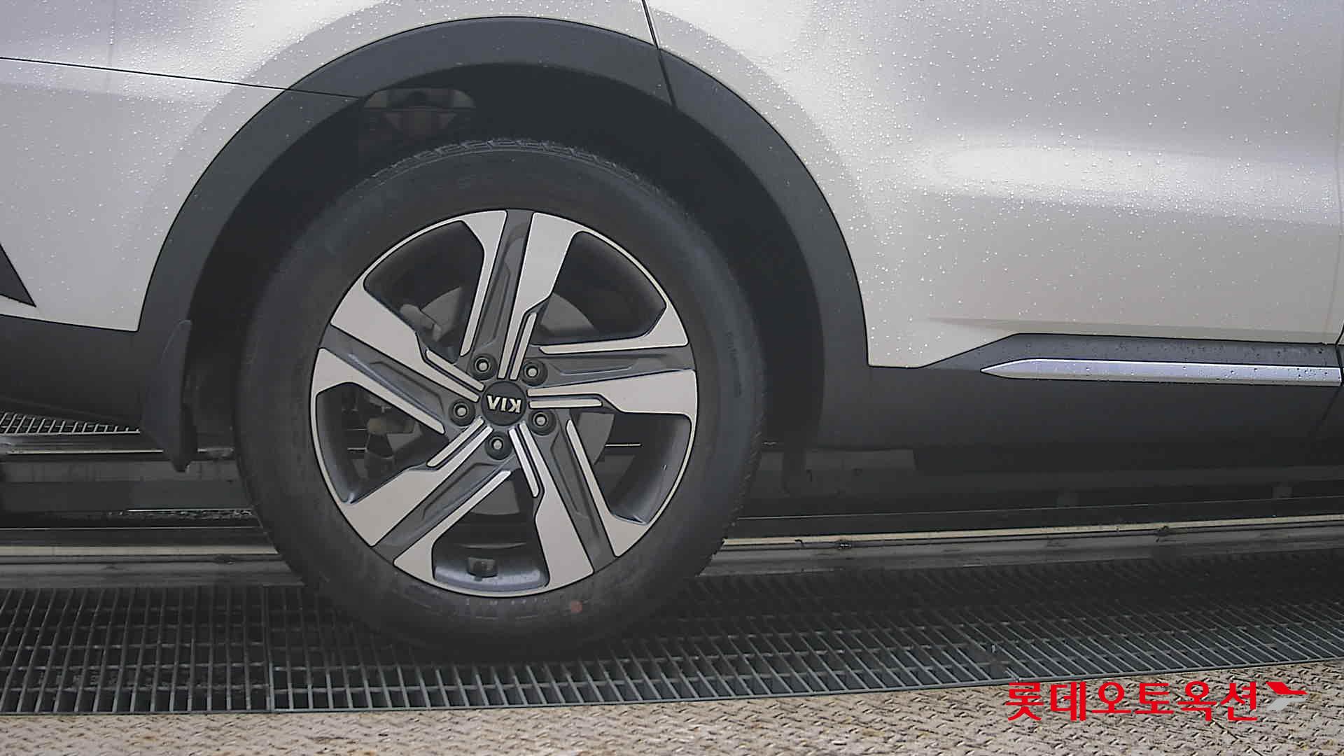 Kia Sorento - 28