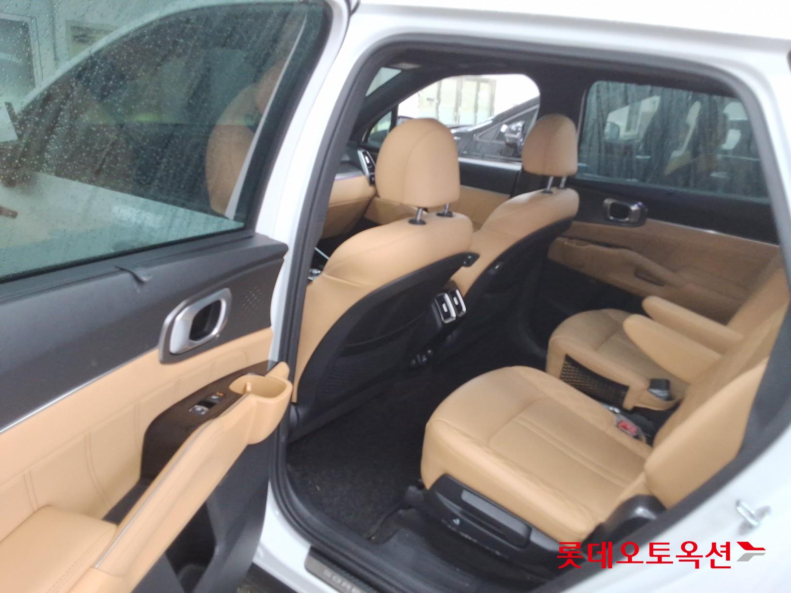 Kia Sorento - 37