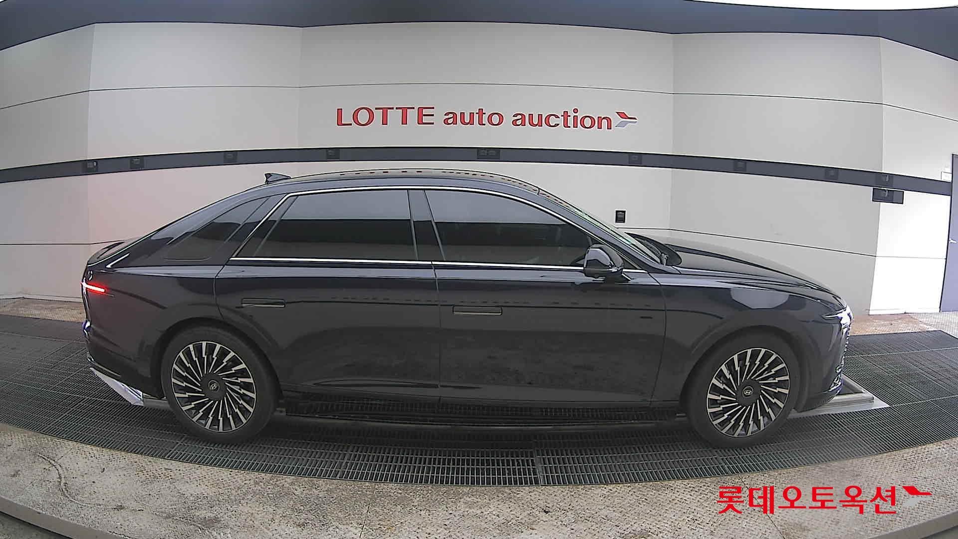 هيونداي أزيرا