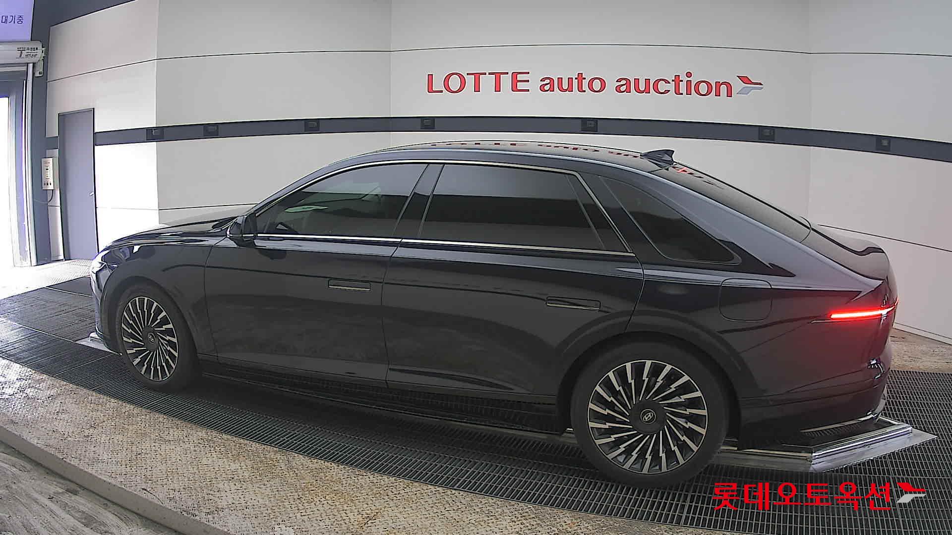 هيونداي أزيرا