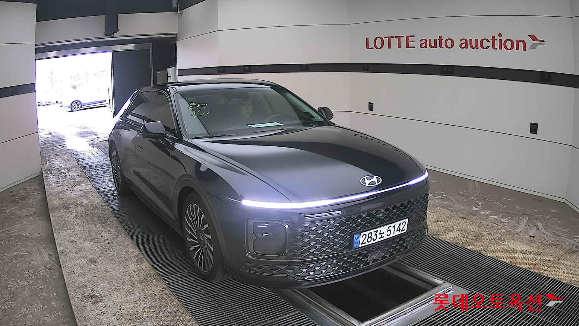 هيونداي أزيرا