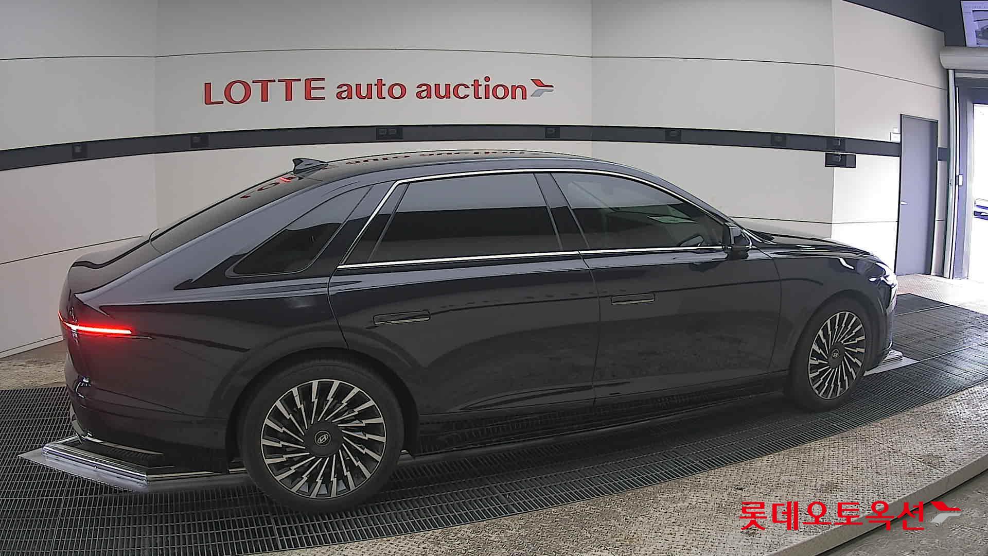 هيونداي أزيرا