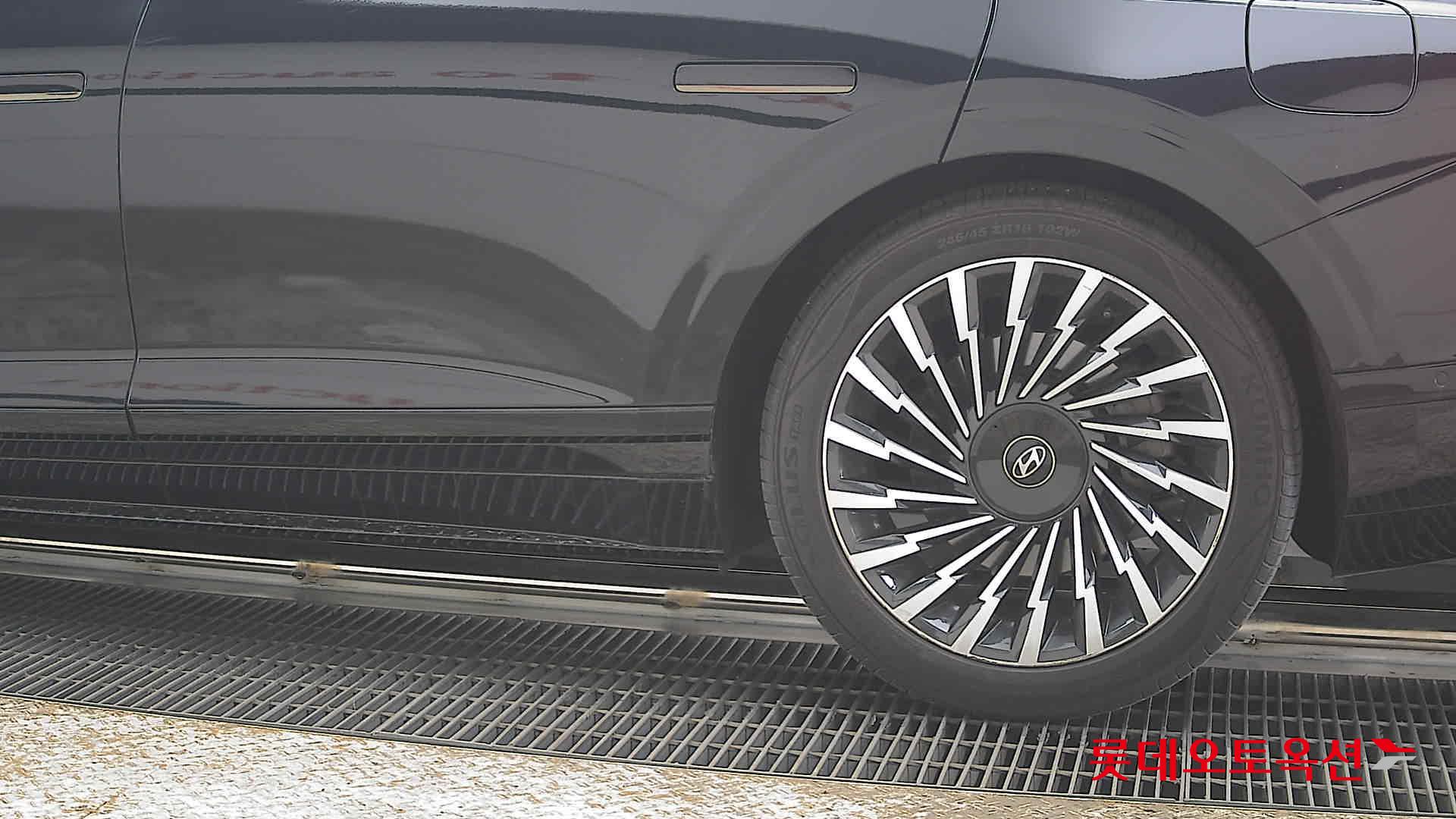 هيونداي أزيرا