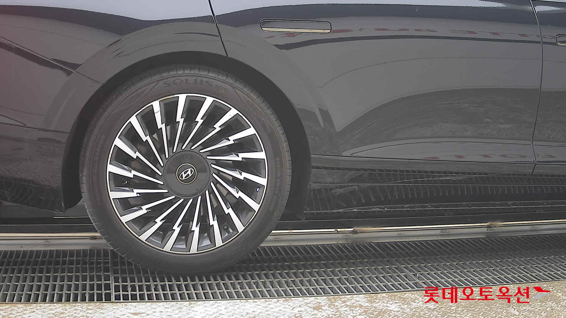 هيونداي أزيرا