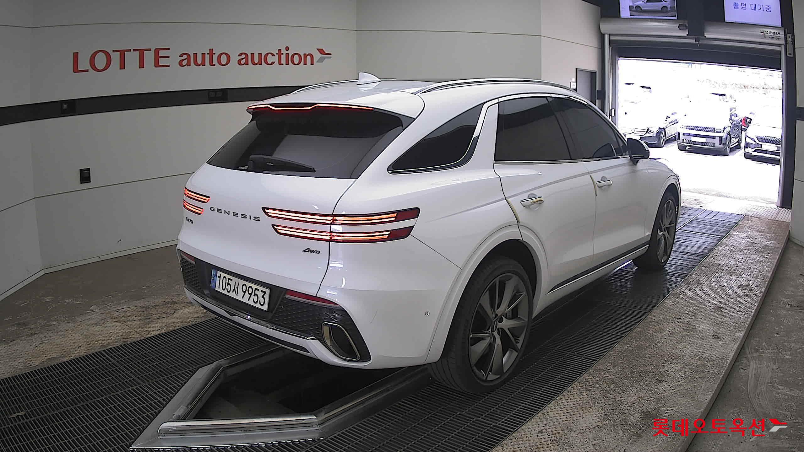 جينسس جي في 70