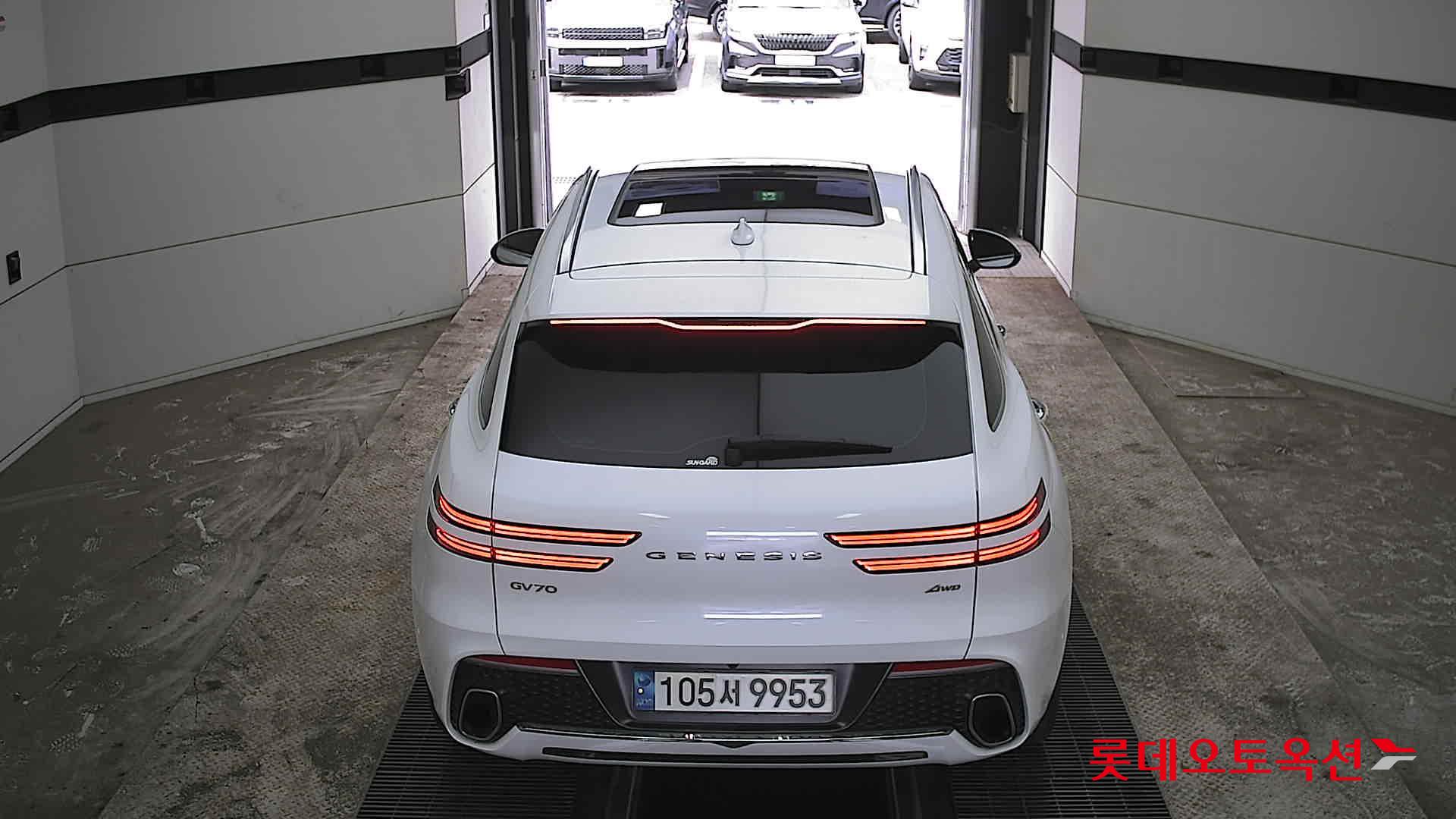 جينسس جي في 70