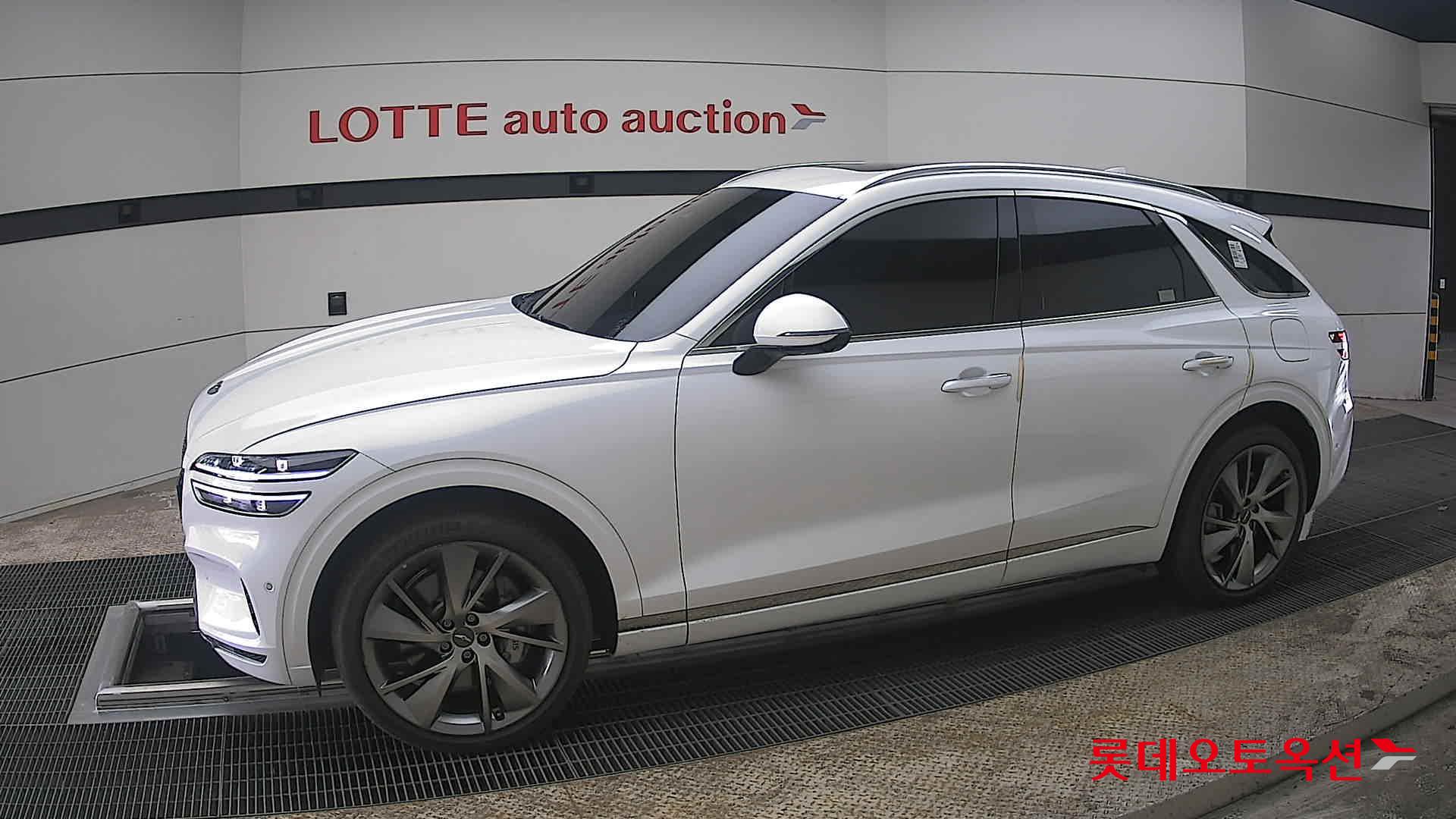 جينسس جي في 70