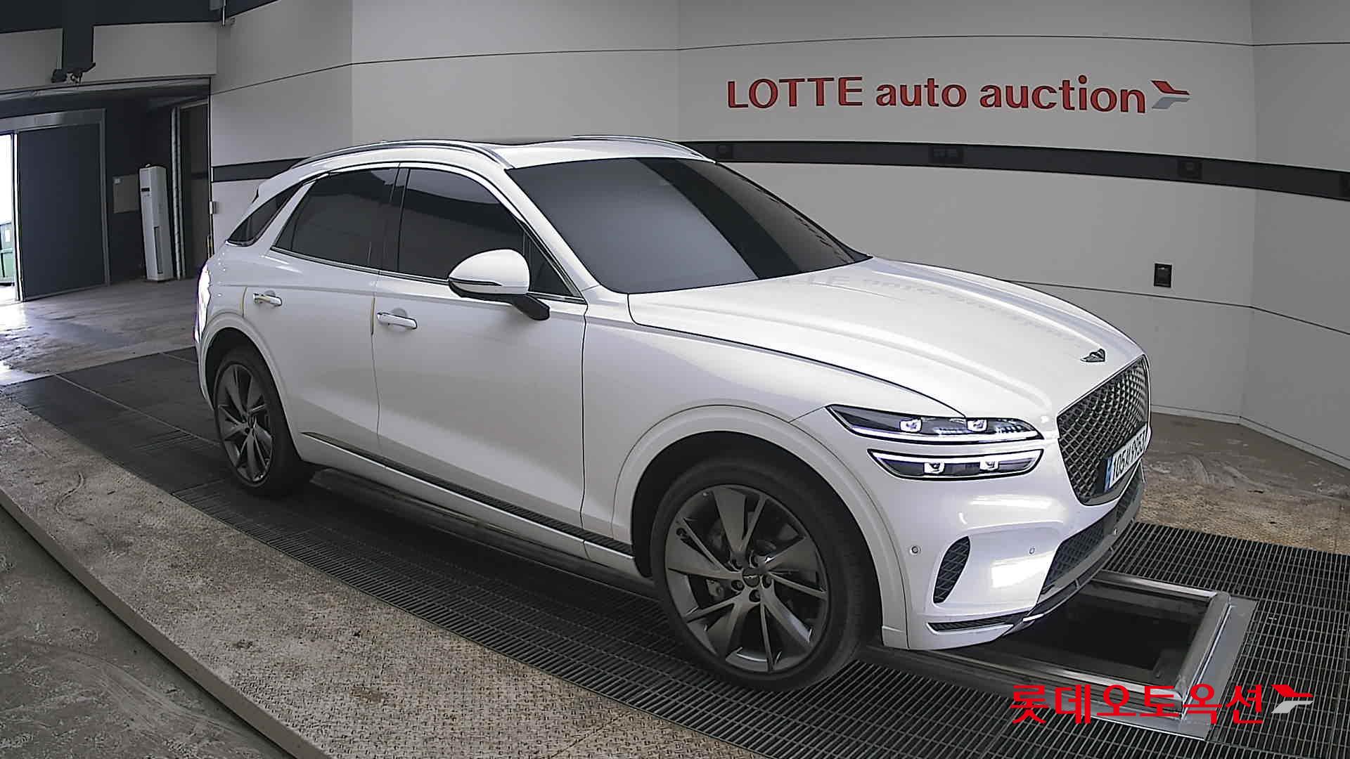 جينسس جي في 70