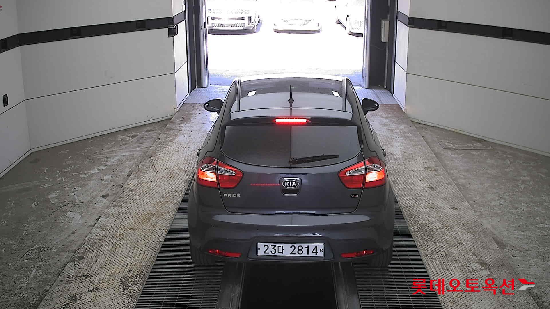 Kia Pride - 17