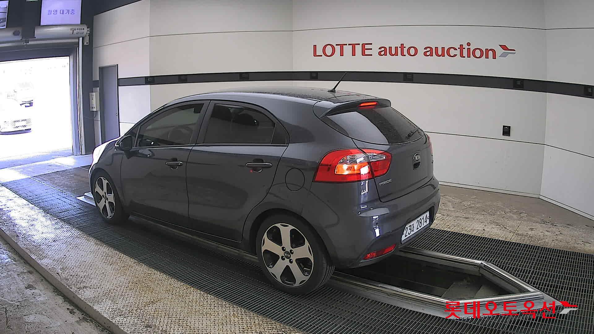 Kia Pride - 15