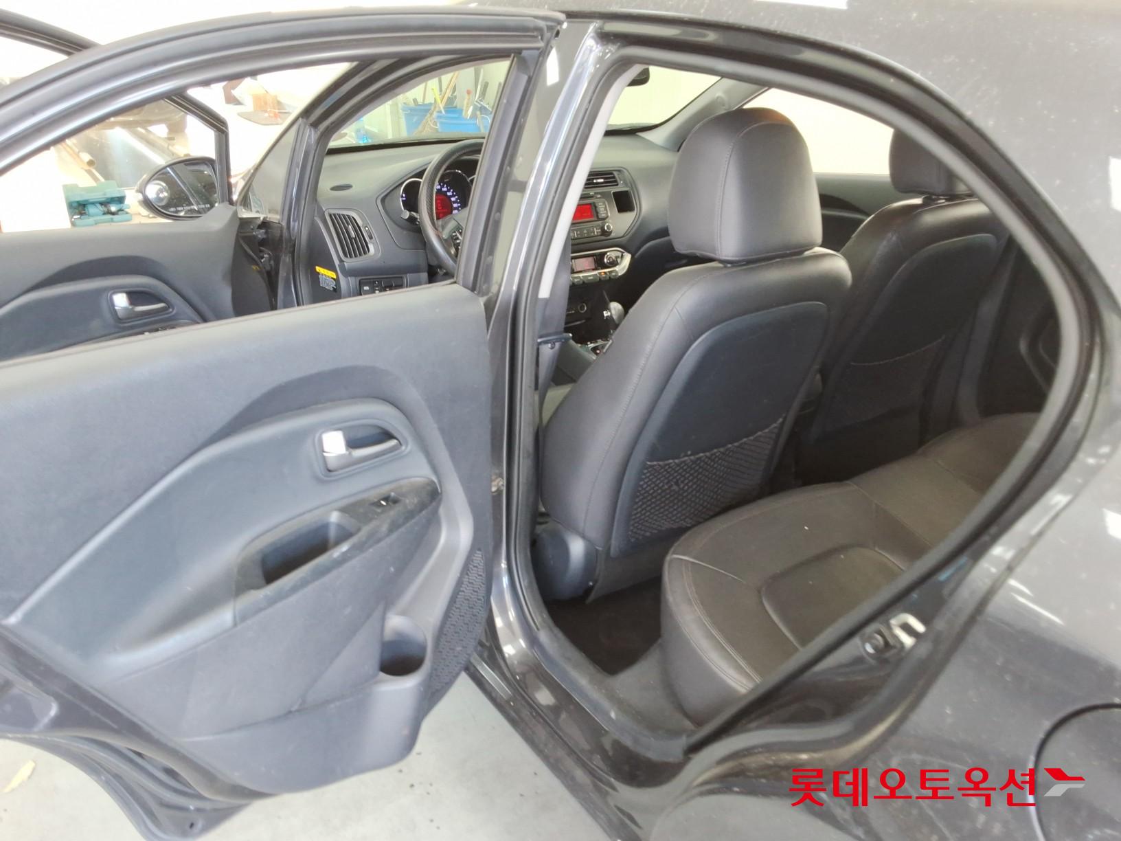 Kia Pride - 37