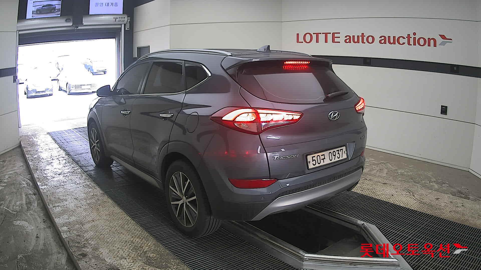 Hyundai Tucson - 4