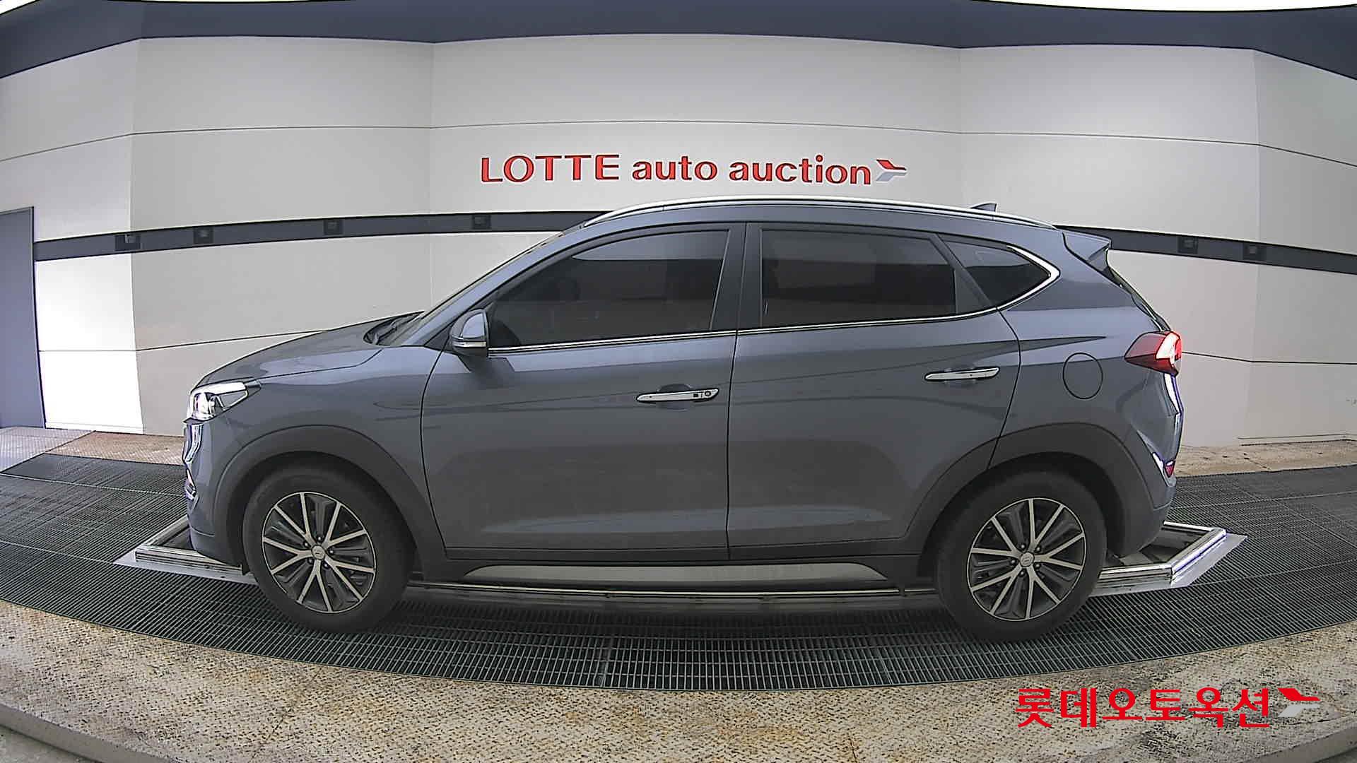 Hyundai Tucson - 13