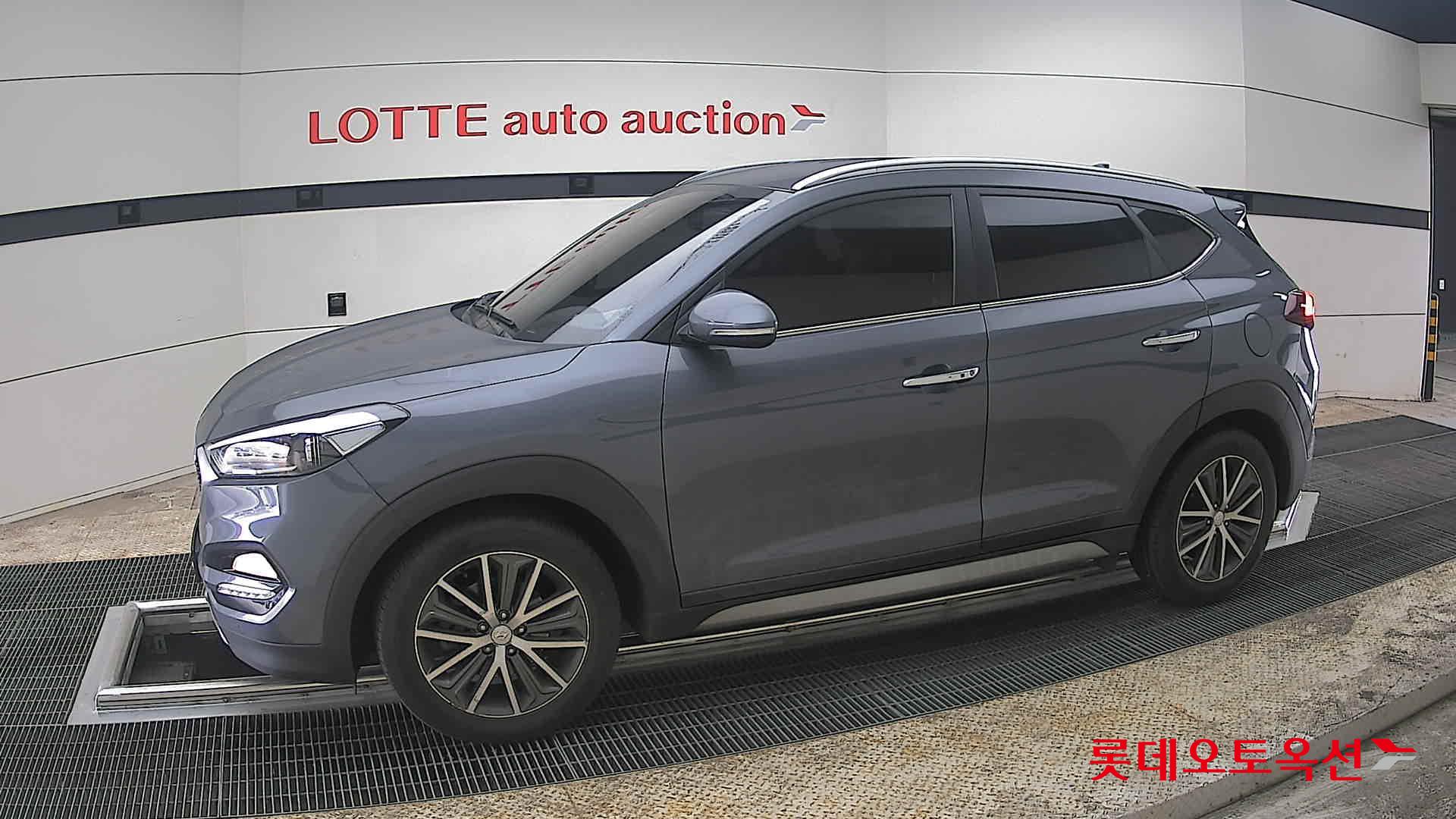 Hyundai Tucson - 12
