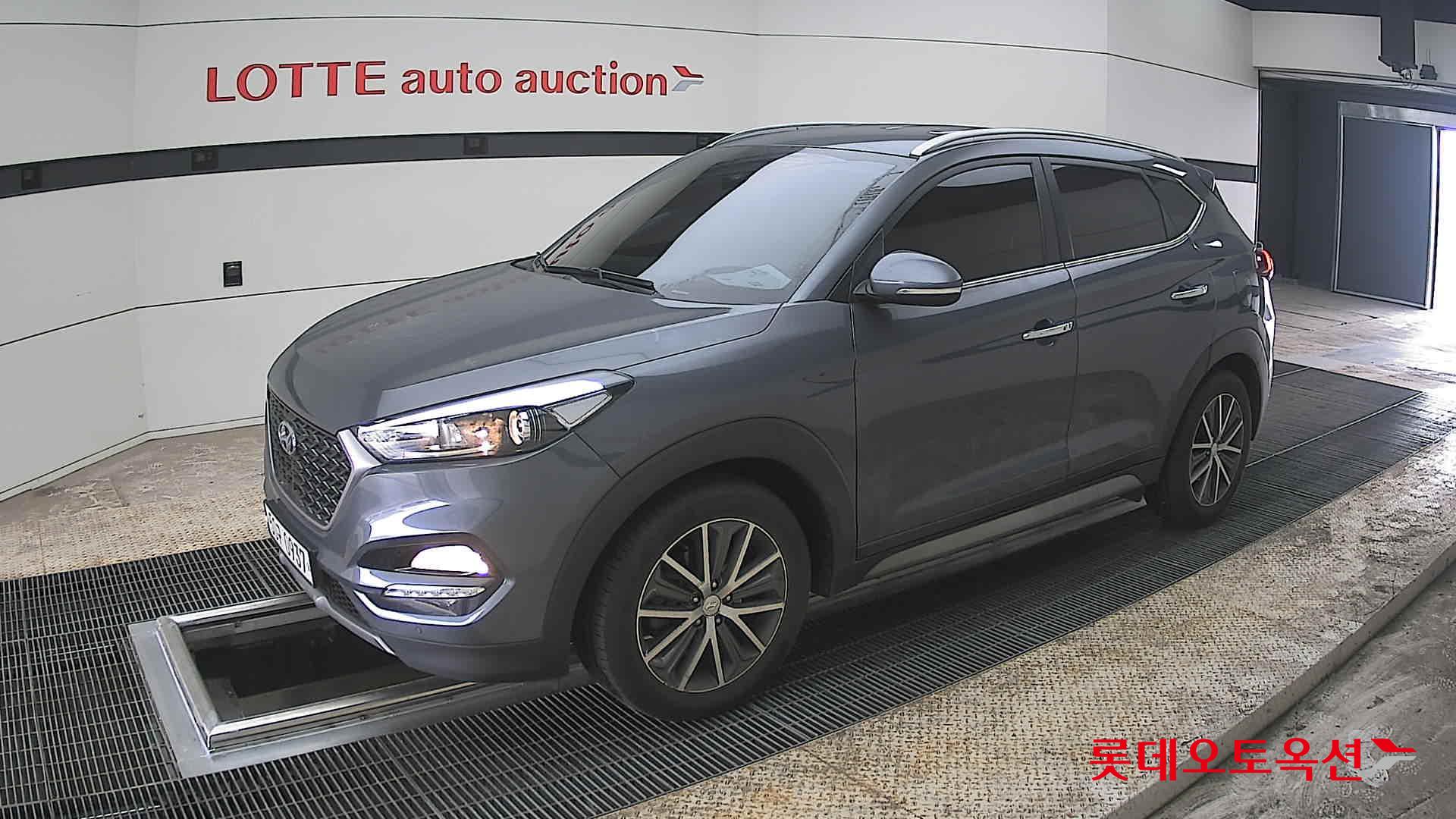 Hyundai Tucson - 11