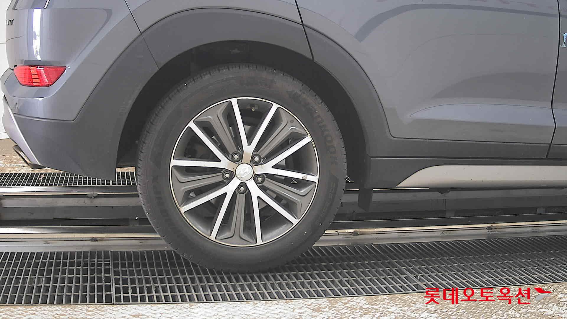 Hyundai Tucson - 28