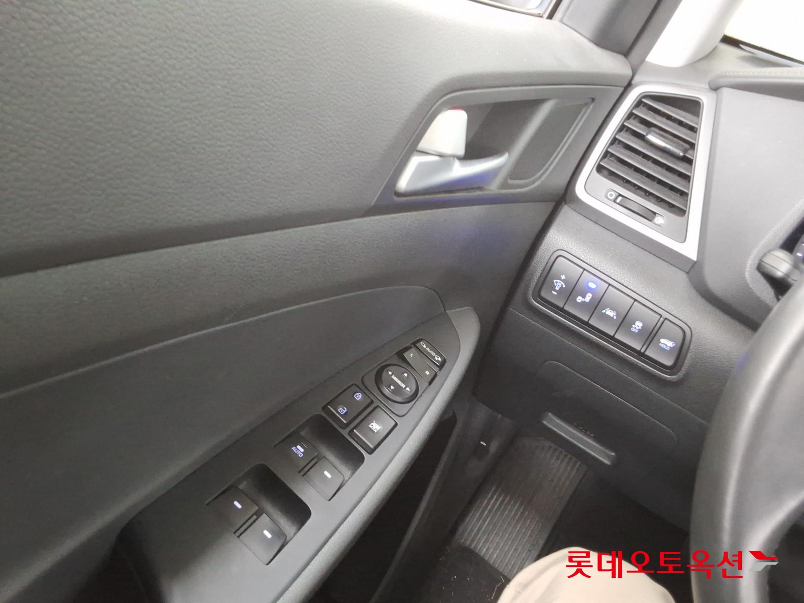 Hyundai Tucson - 29