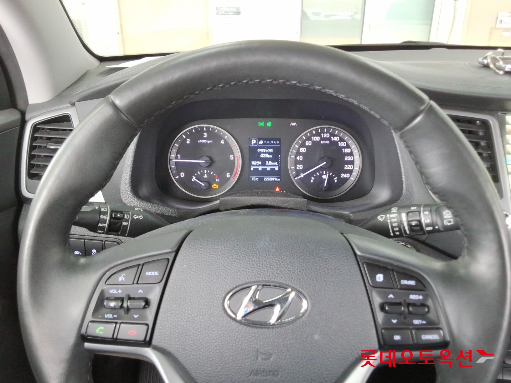 Hyundai Tucson - 30