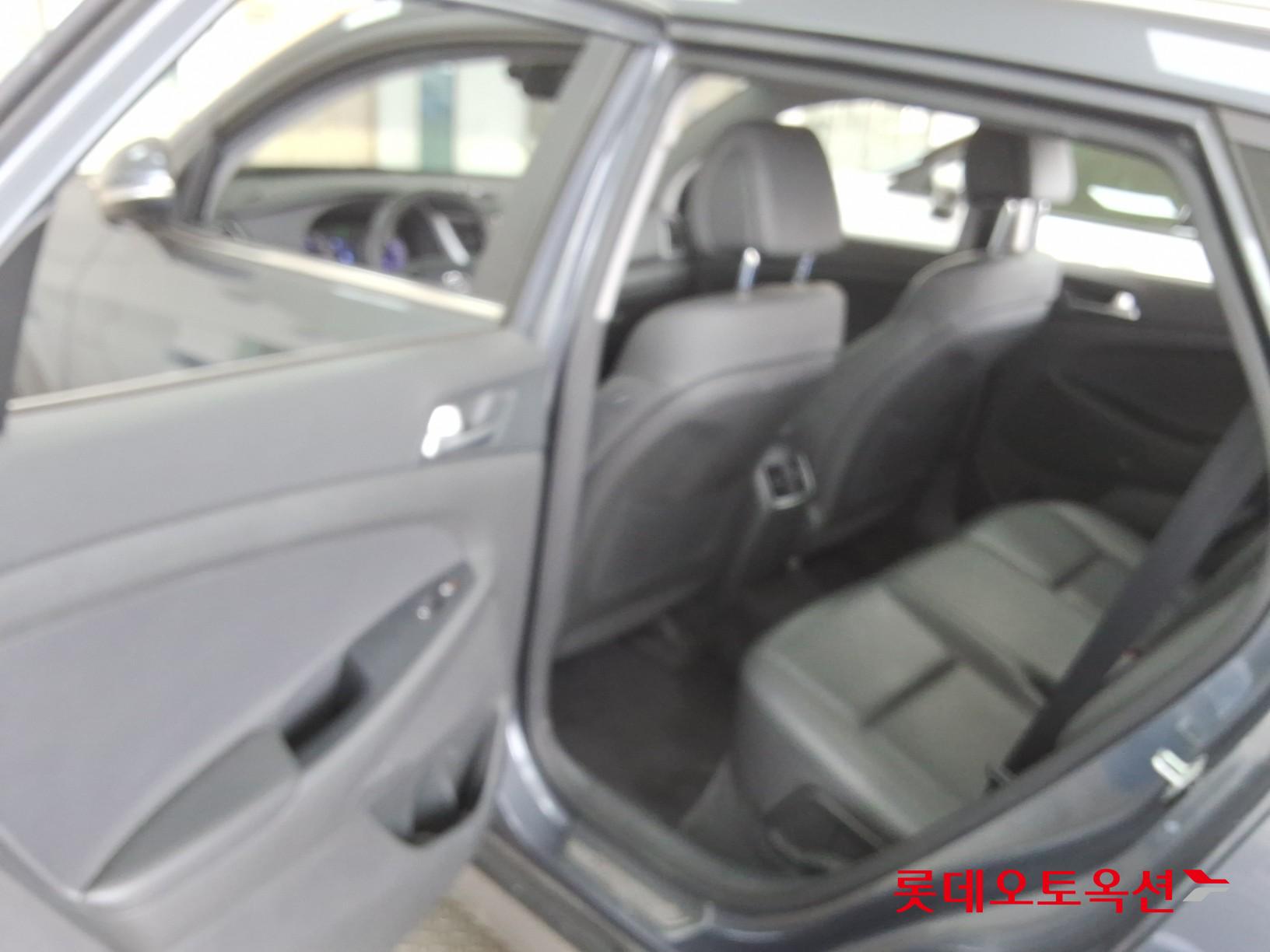 Hyundai Tucson - 37