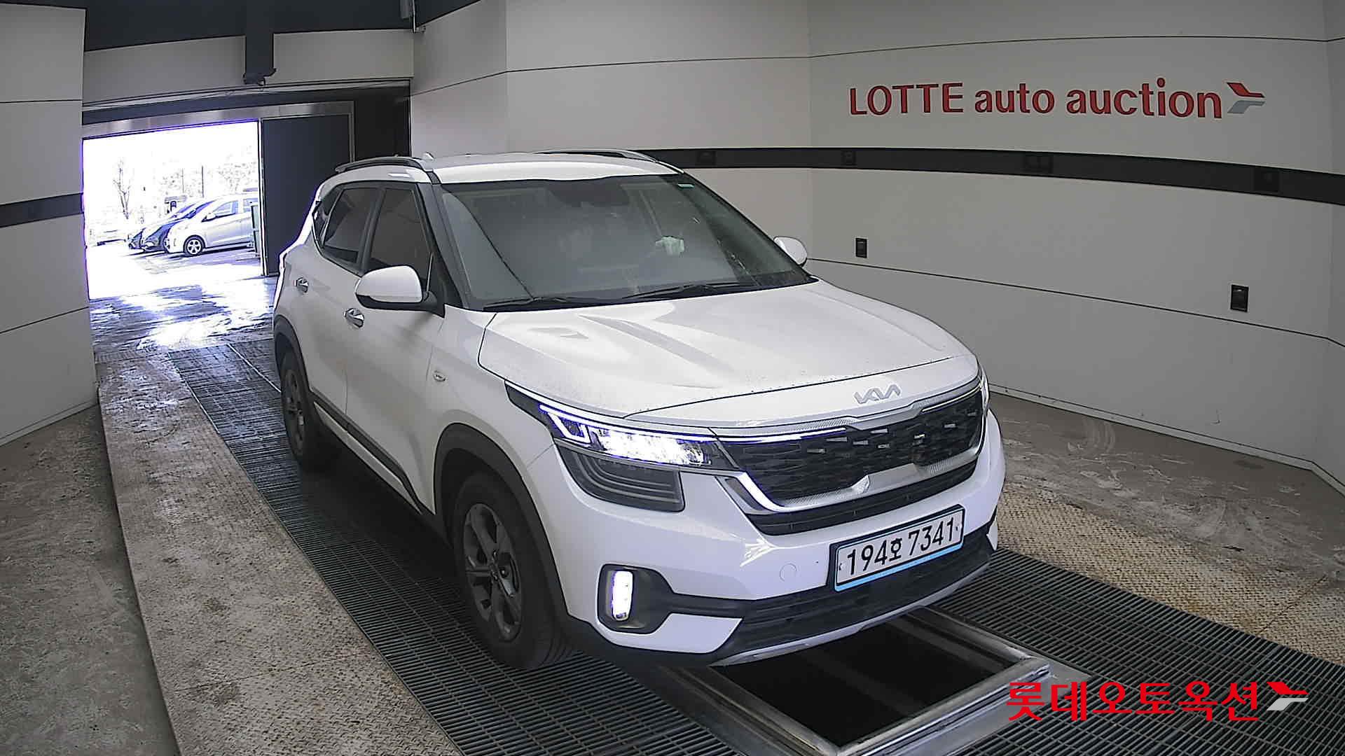 Kia Seltos - 24