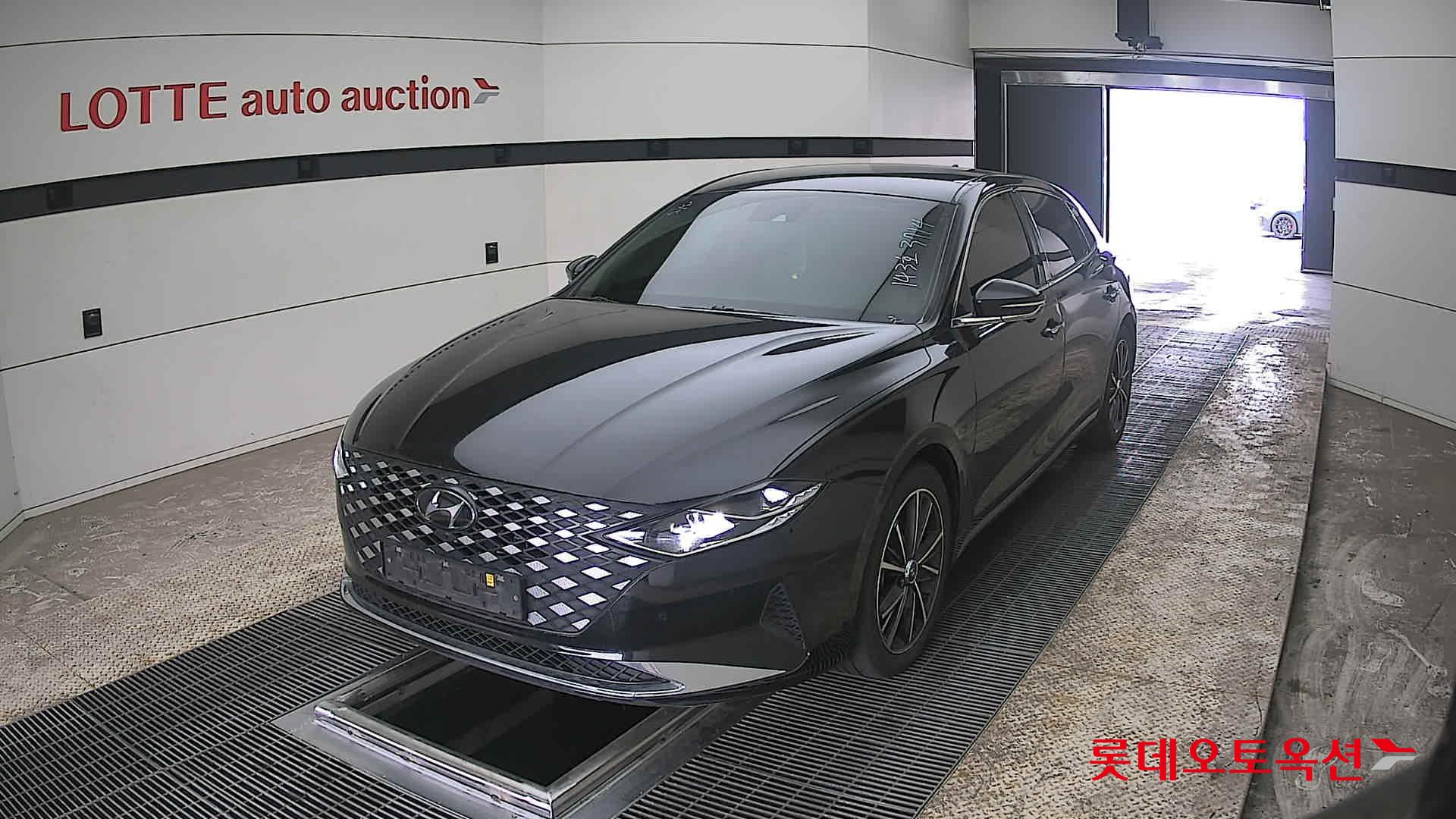 هيونداي أزيرا