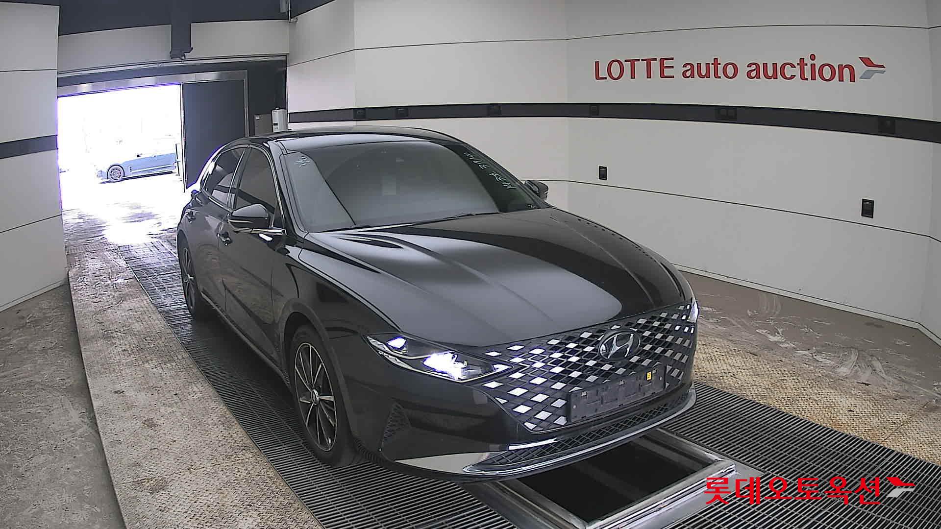 هيونداي أزيرا