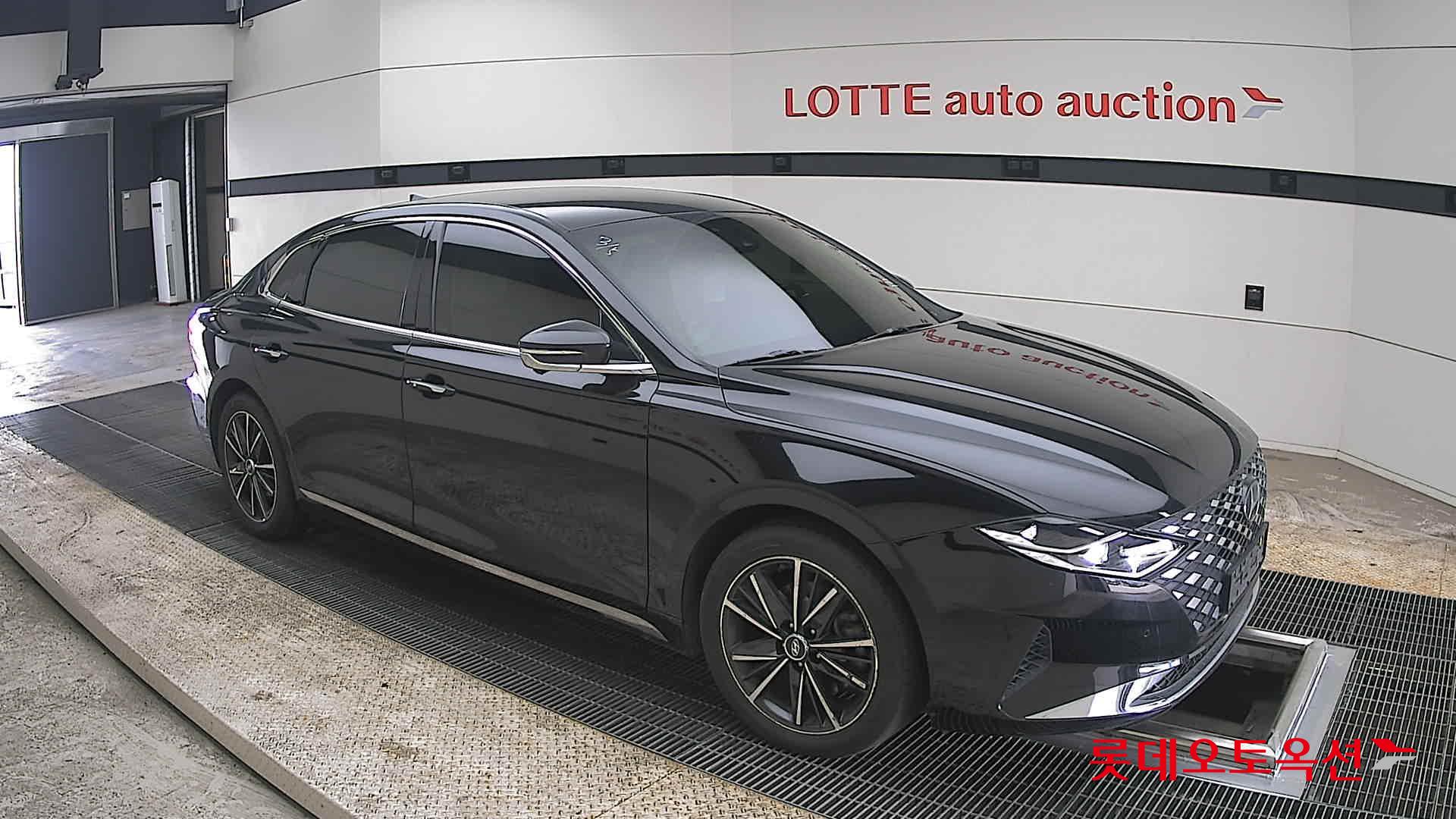 هيونداي أزيرا