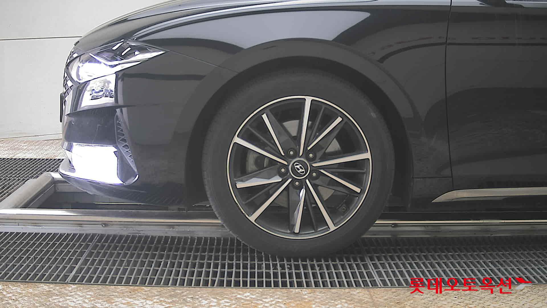 هيونداي أزيرا