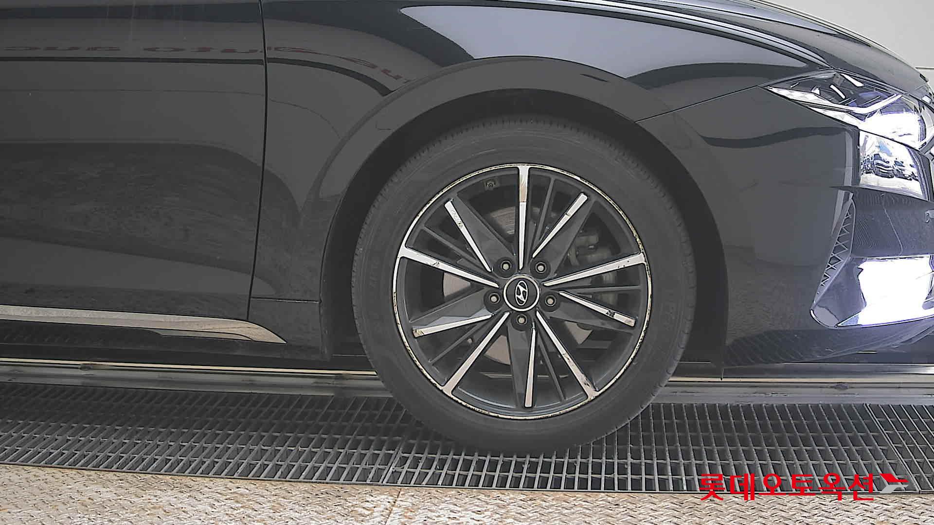 هيونداي أزيرا