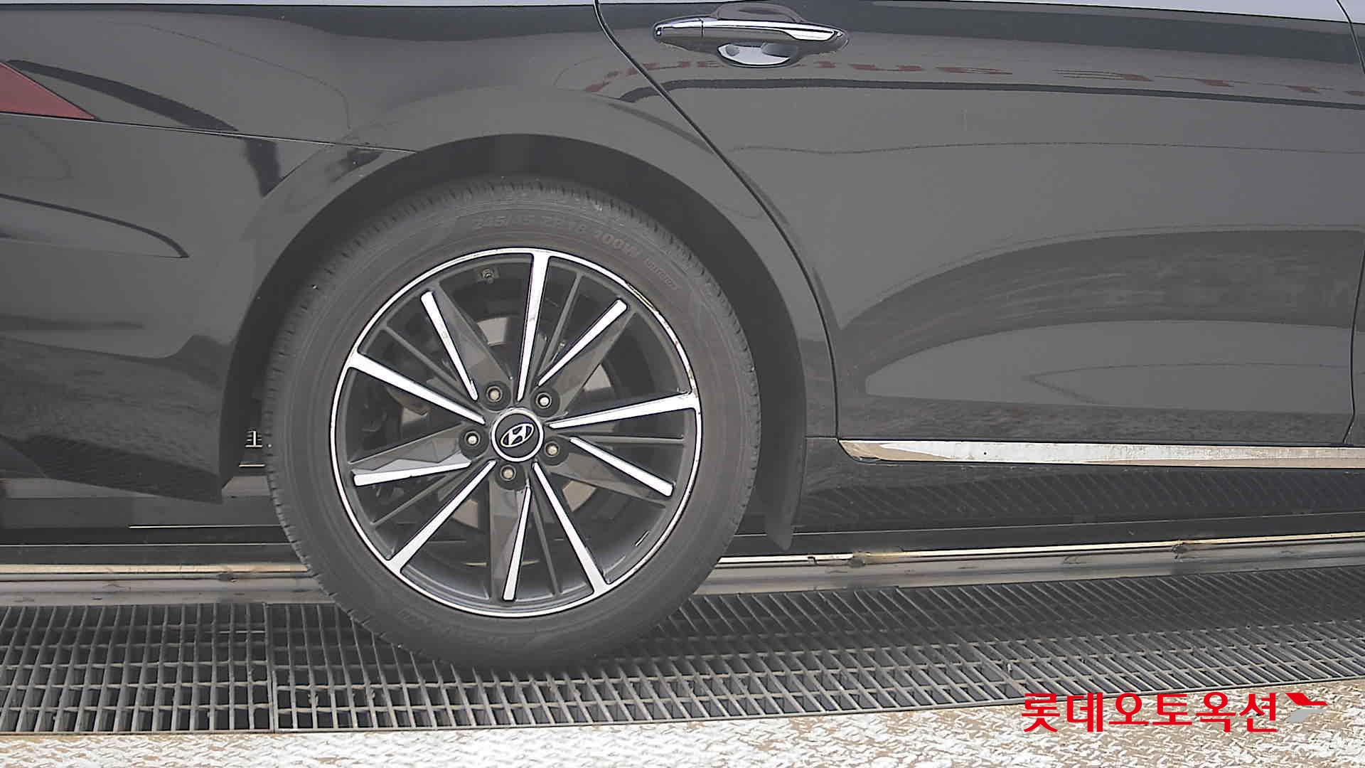 هيونداي أزيرا