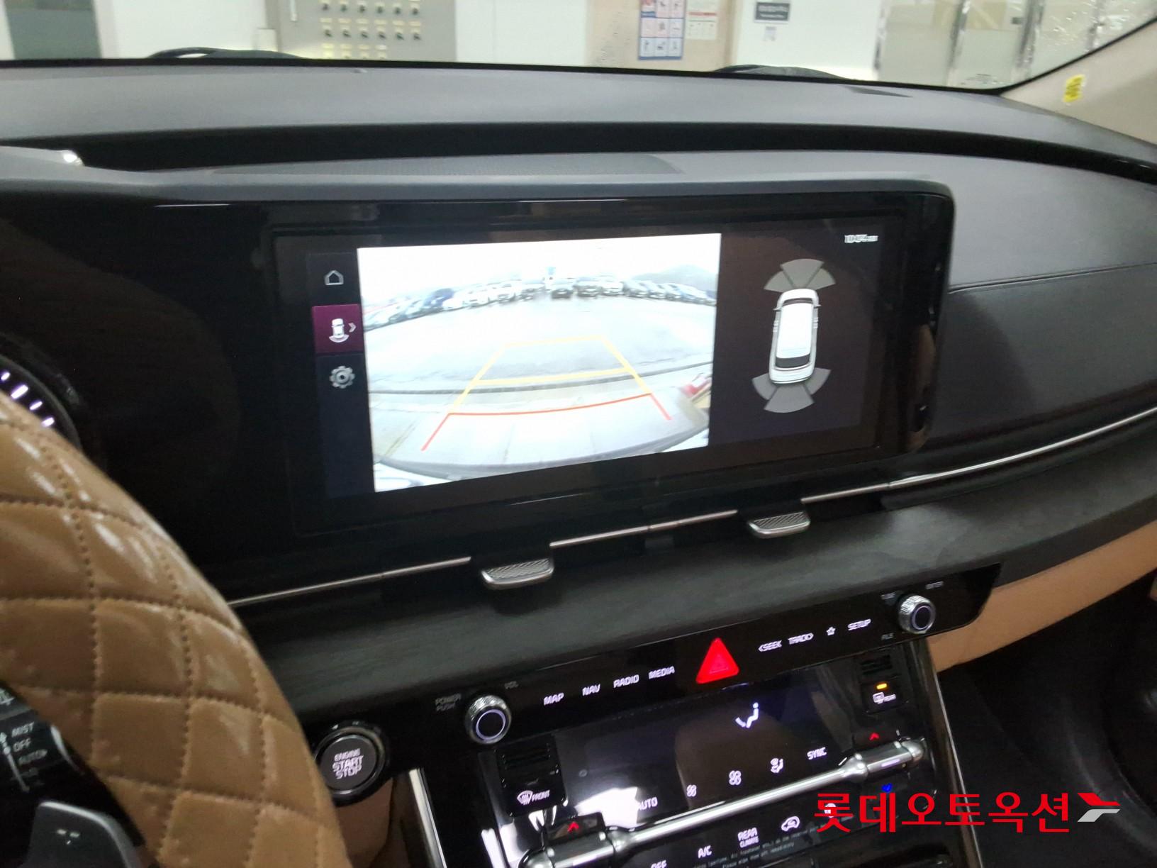 Kia Carnival - 31