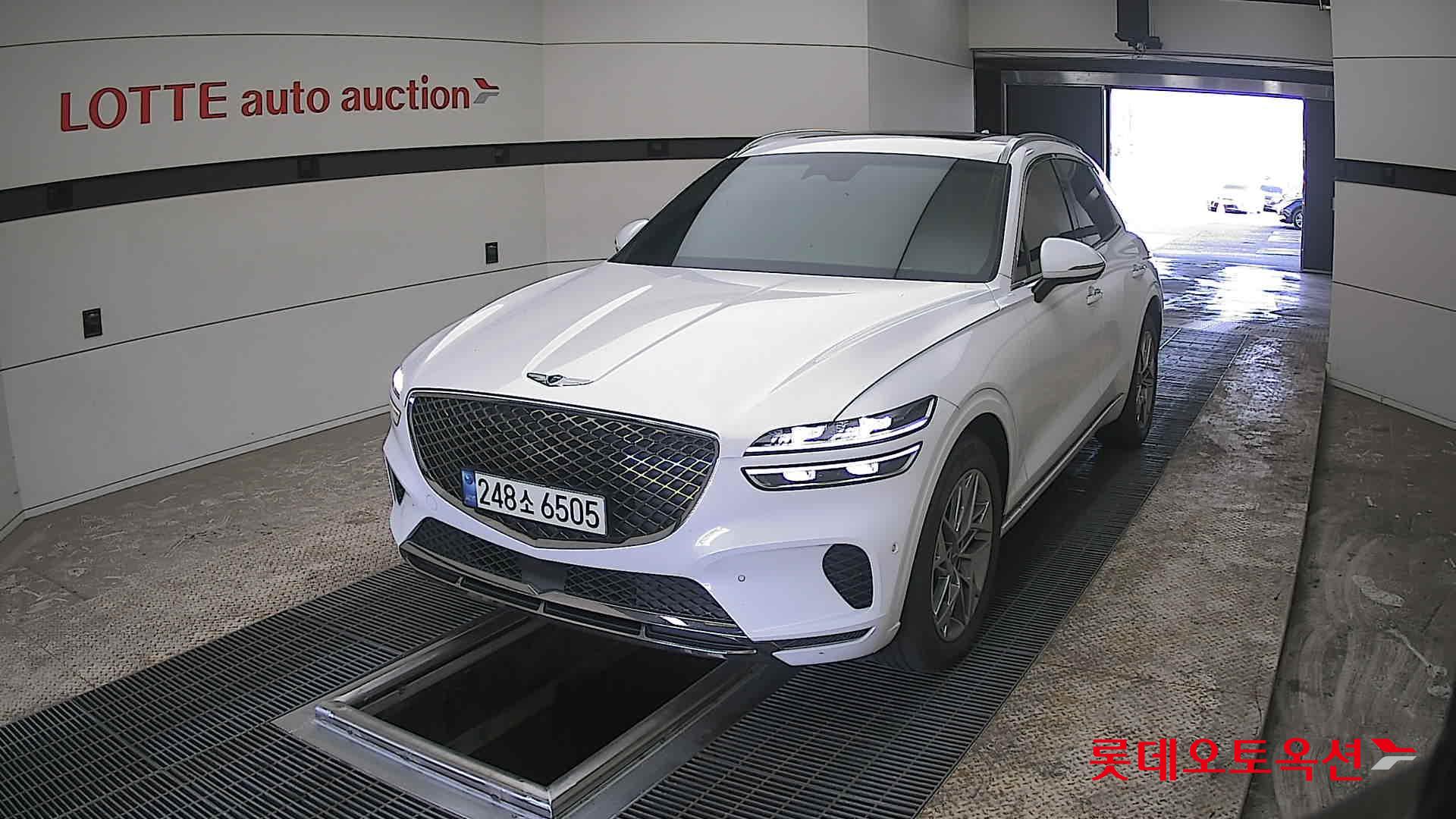 جينسس جي في 70