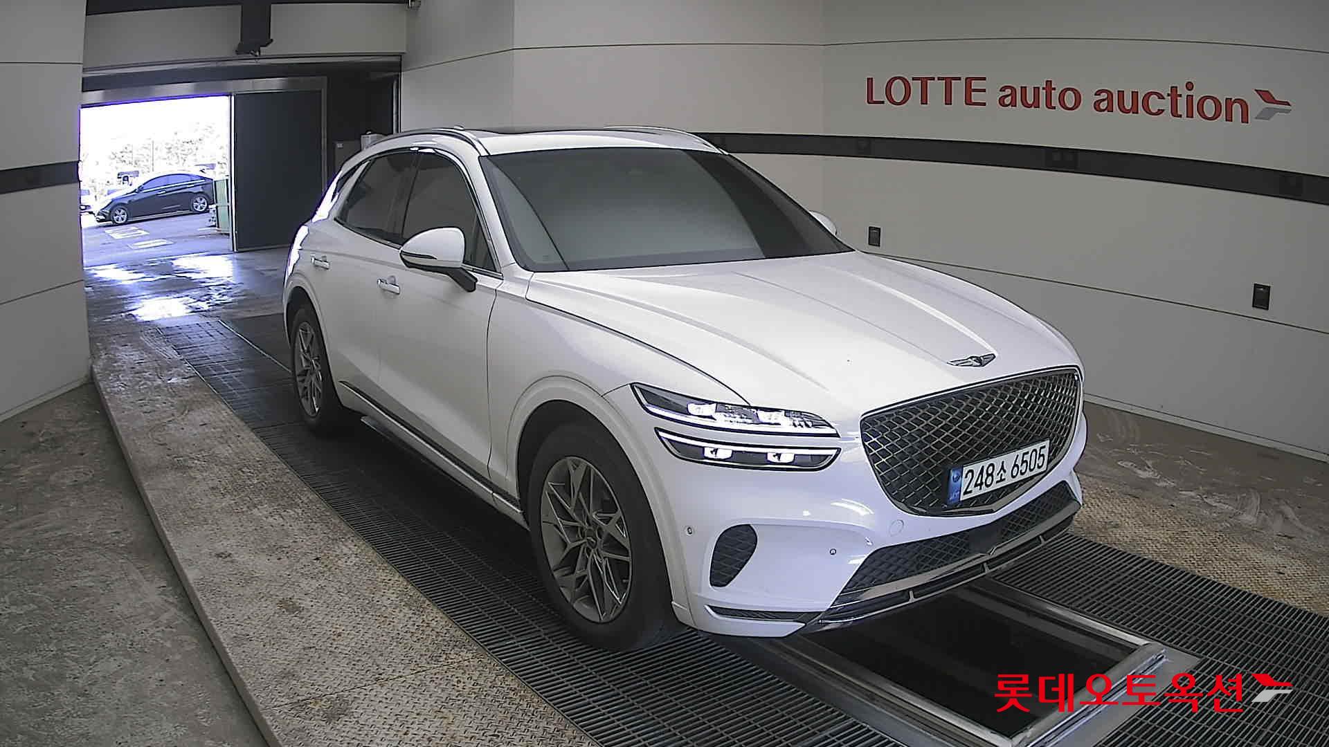 جينسس جي في 70