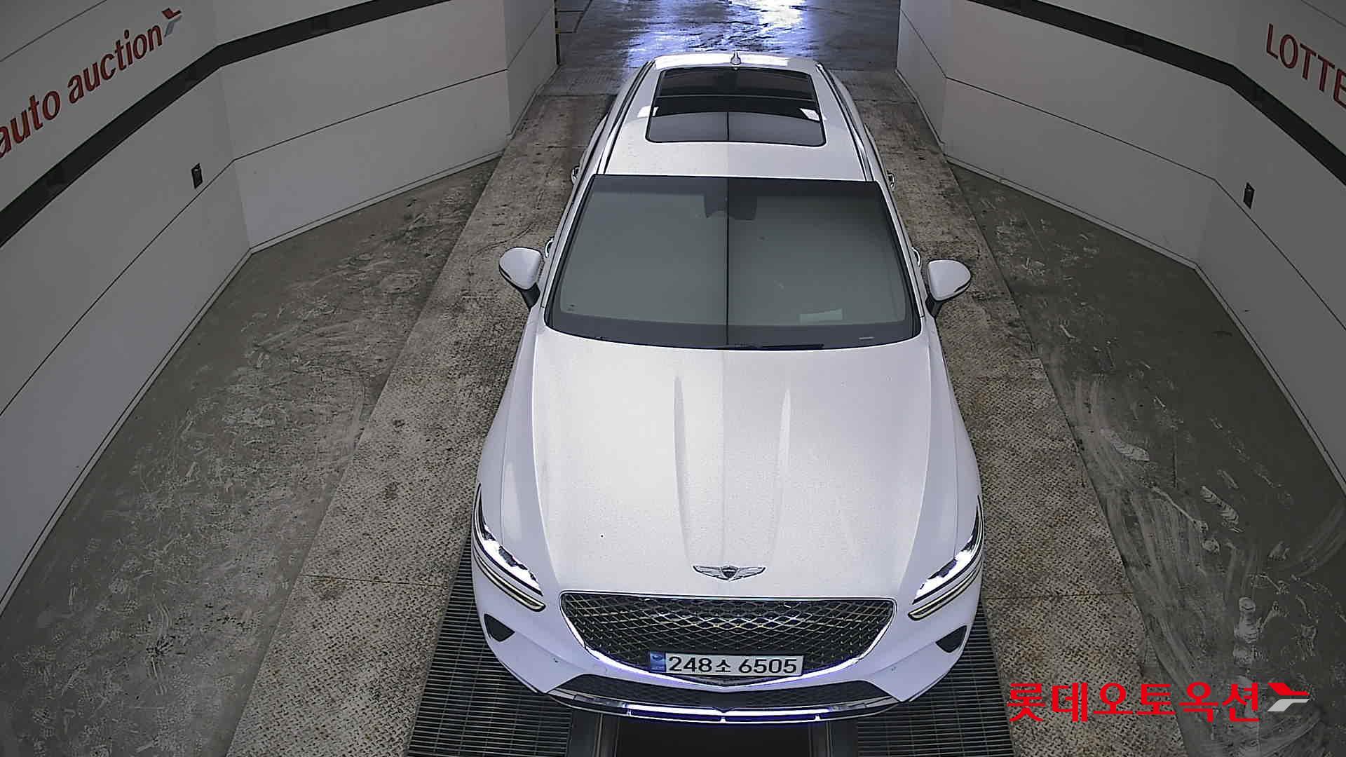 جينسس جي في 70