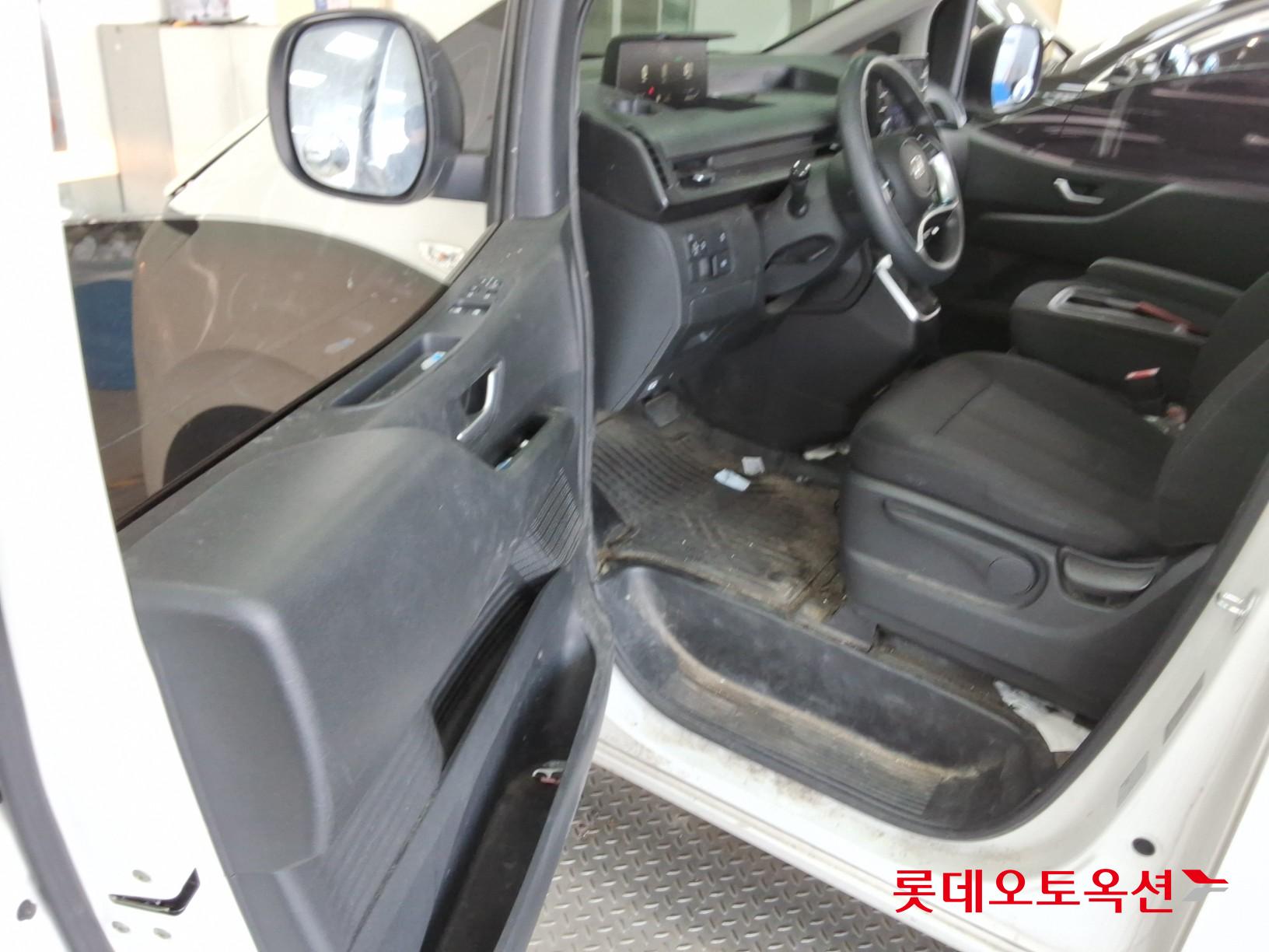 هيونداي ستاريا