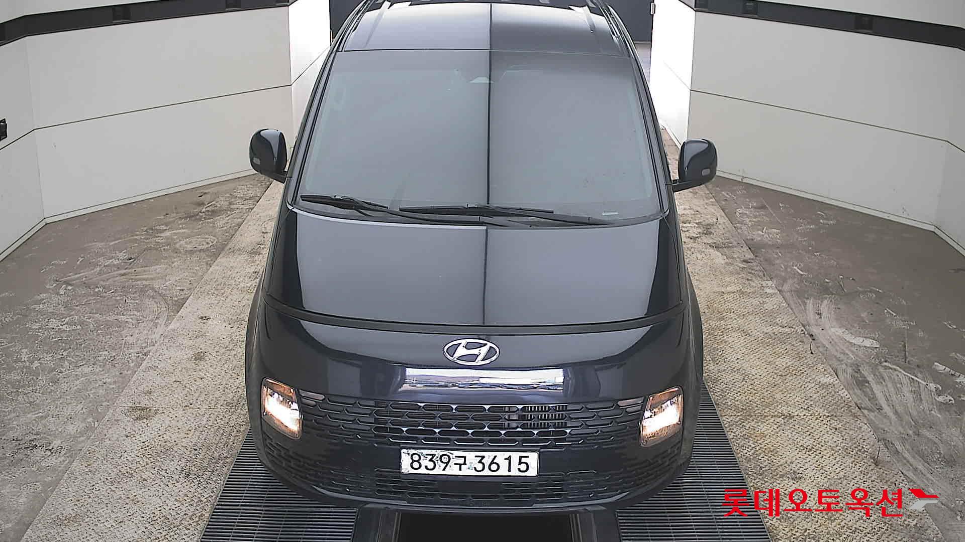 هيونداي ستاريا