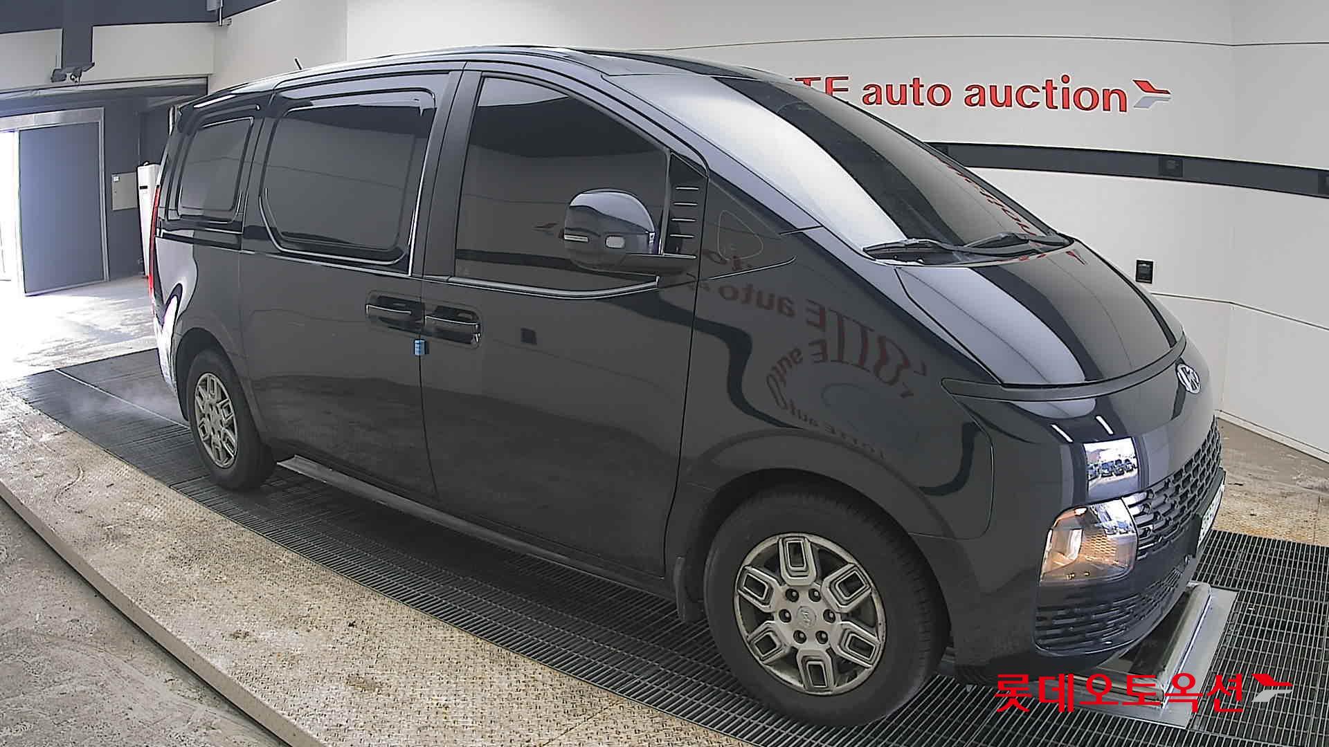 هيونداي ستاريا