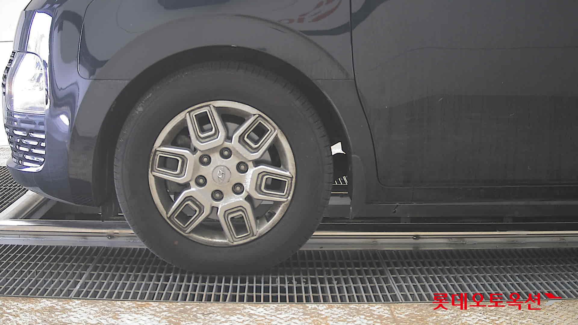 هيونداي ستاريا