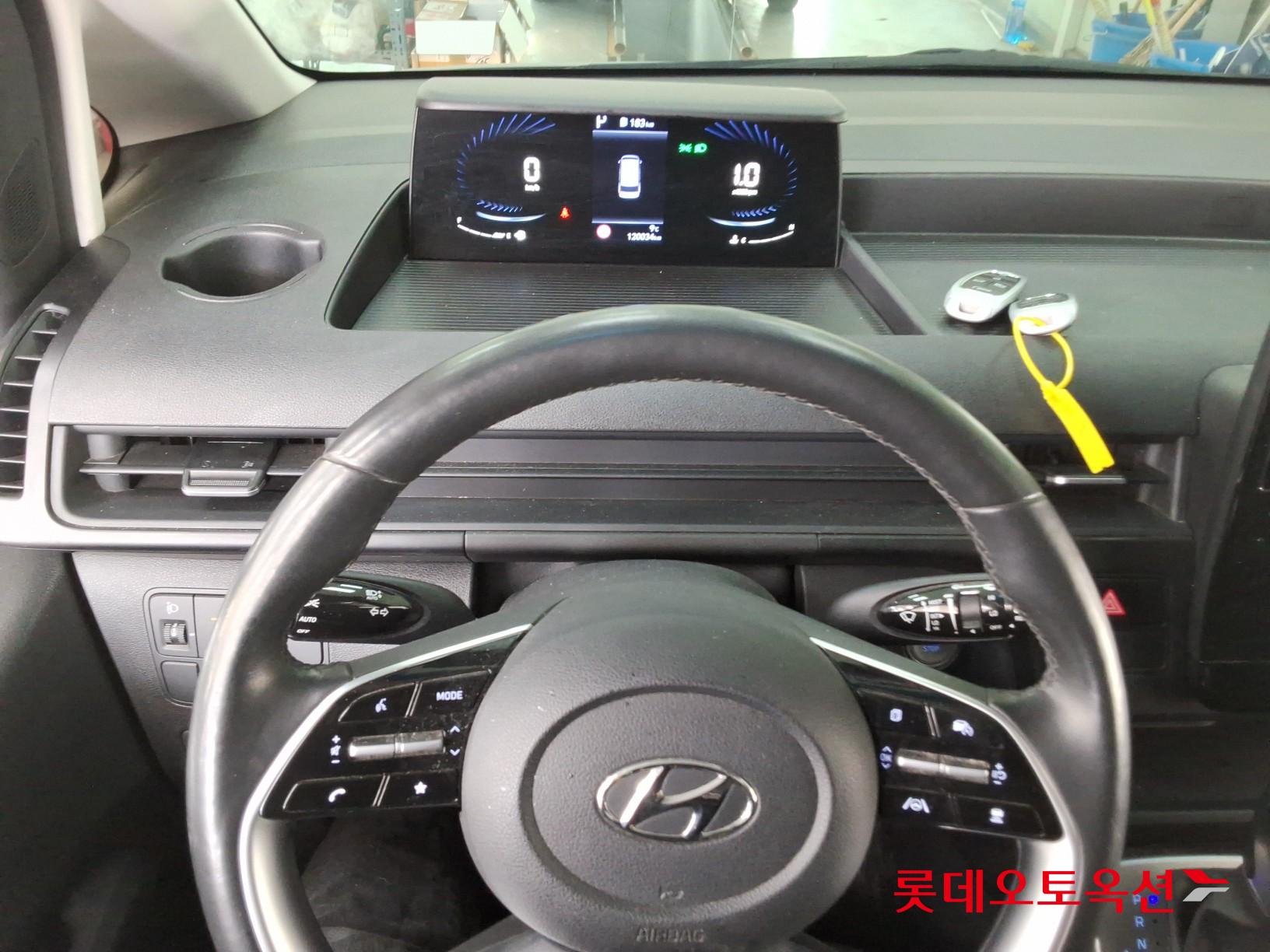 هيونداي ستاريا