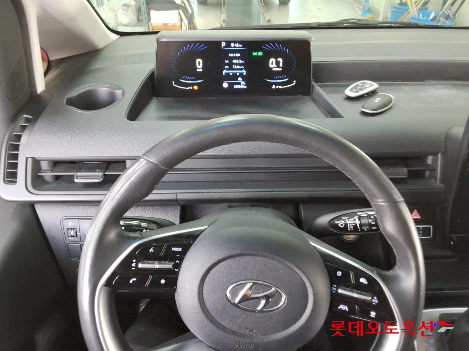 هيونداي ستاريا