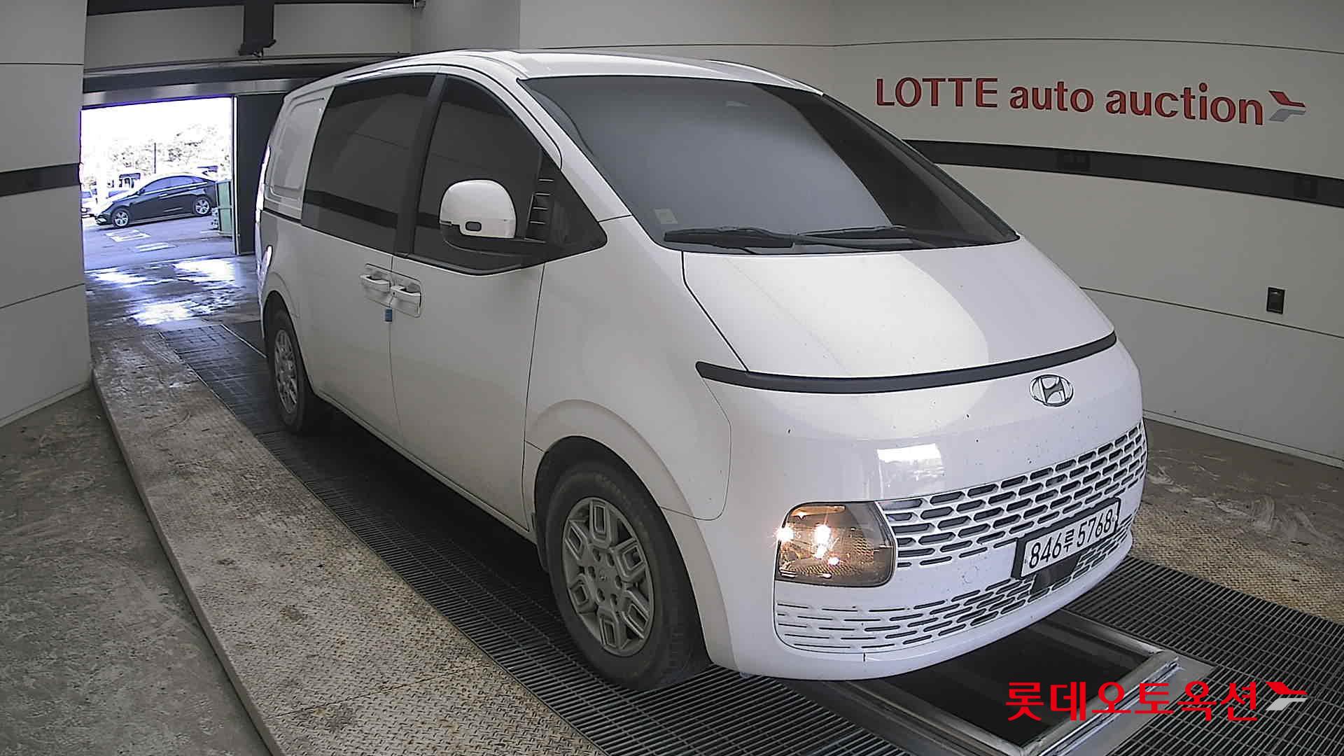 هيونداي ستاريا