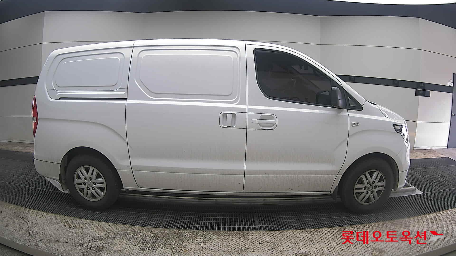 هيونداي جراند ستاركس