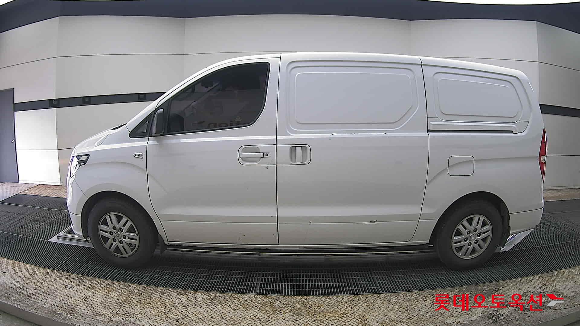 هيونداي جراند ستاركس