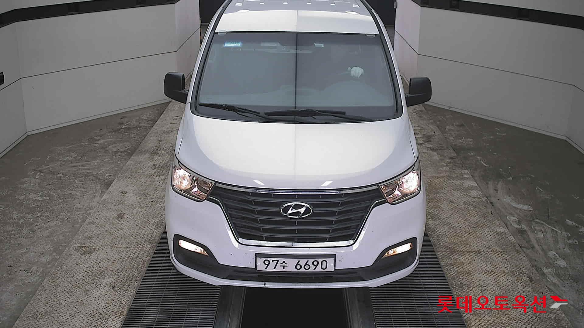 هيونداي جراند ستاركس