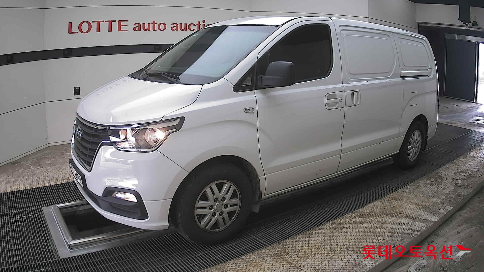 هيونداي جراند ستاركس