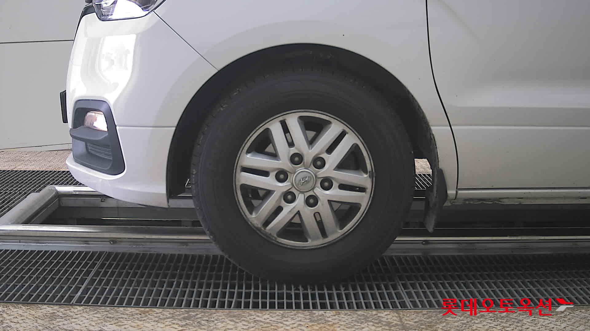 هيونداي جراند ستاركس