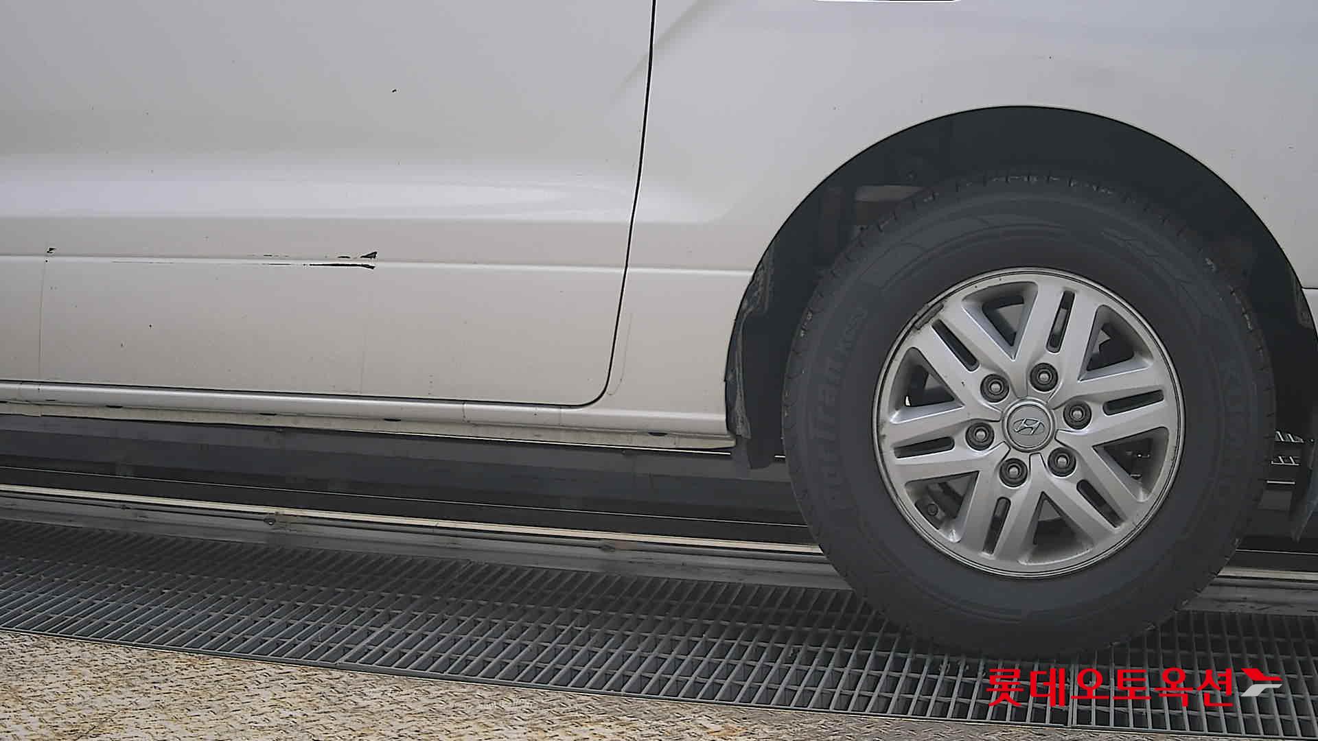 هيونداي جراند ستاركس