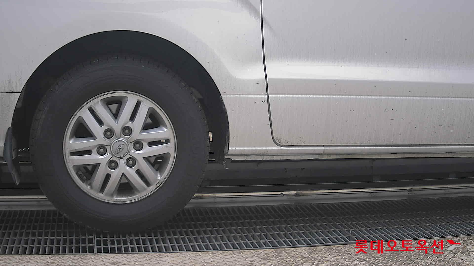 هيونداي جراند ستاركس