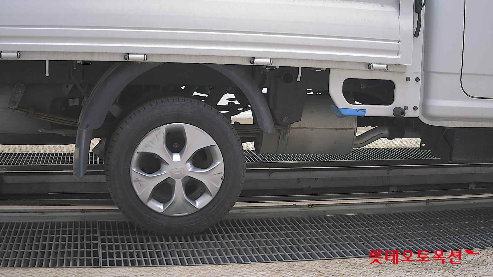 Hyundai Porter - 28